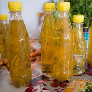 Mo’i Teiefitu : confection du Umuhei, parfum marquisien