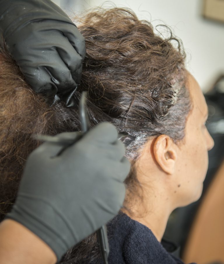 Couleur et coupe au salon de coiffure Épicéa à Papeete
