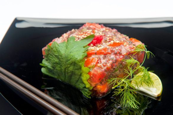 Shizo tartare thon rouge au restaurant Fuji avec Femmes de Polynésie