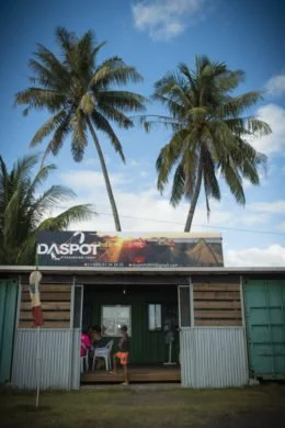 L'école de kitesurf de Mahina, Polynésie française