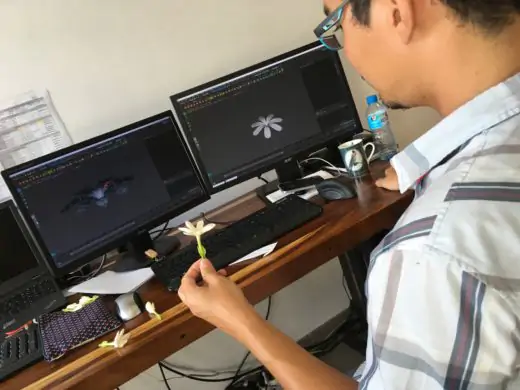 Création d'une fleur de tiare par FabLab Ecolab Tahiti