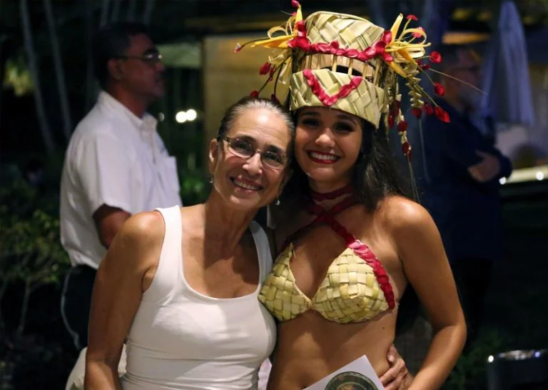 du solo compétition aux côtés de Tumata