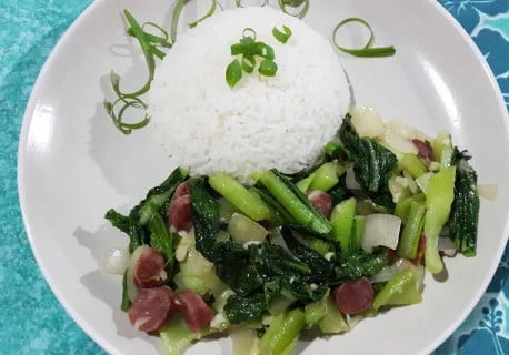 Pota sauté aux saucisses chinoises