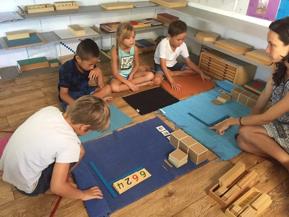 classe-Montessori avec Sara Aline de l'association Parents autrement