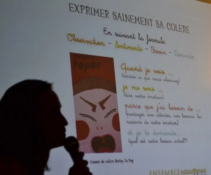 Une conférence sur l'éducation bienveillante avec Sara Aline, en Polynésie