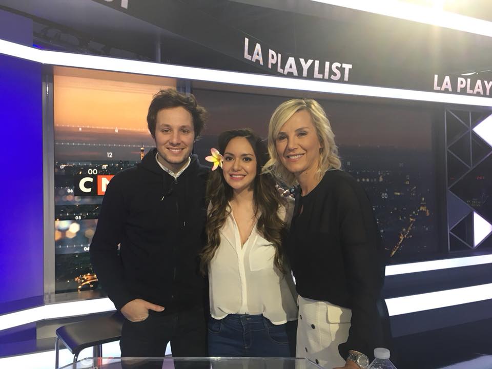 Hinatea Chatal, animatrice radio et télé, avec Vianey et Laurence Ferrari
