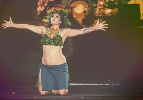 LéticiaSclabas, danseuse de 'ori tahiti
