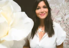 Emma Duret, esthéticienne spécialisée en mamelons prothétiques