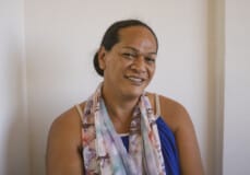 Originaire de Hatiheu, directrice des services de la commune de Nuku Hiva depuis 2016, Temaeva Bonno raconte à Femmes de Polynésie son parcours depuis qu’elle est revenue de ses études à l’étranger, a pris son premier poste à la mairie et a participé à l’intégration des agents dans la fonction publique communale ainsi qu’à la mise en place des projets de développement pour son île.