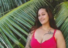 Nanihi Vallot Artisane Glacière de Moorea Femmes de Polynésie