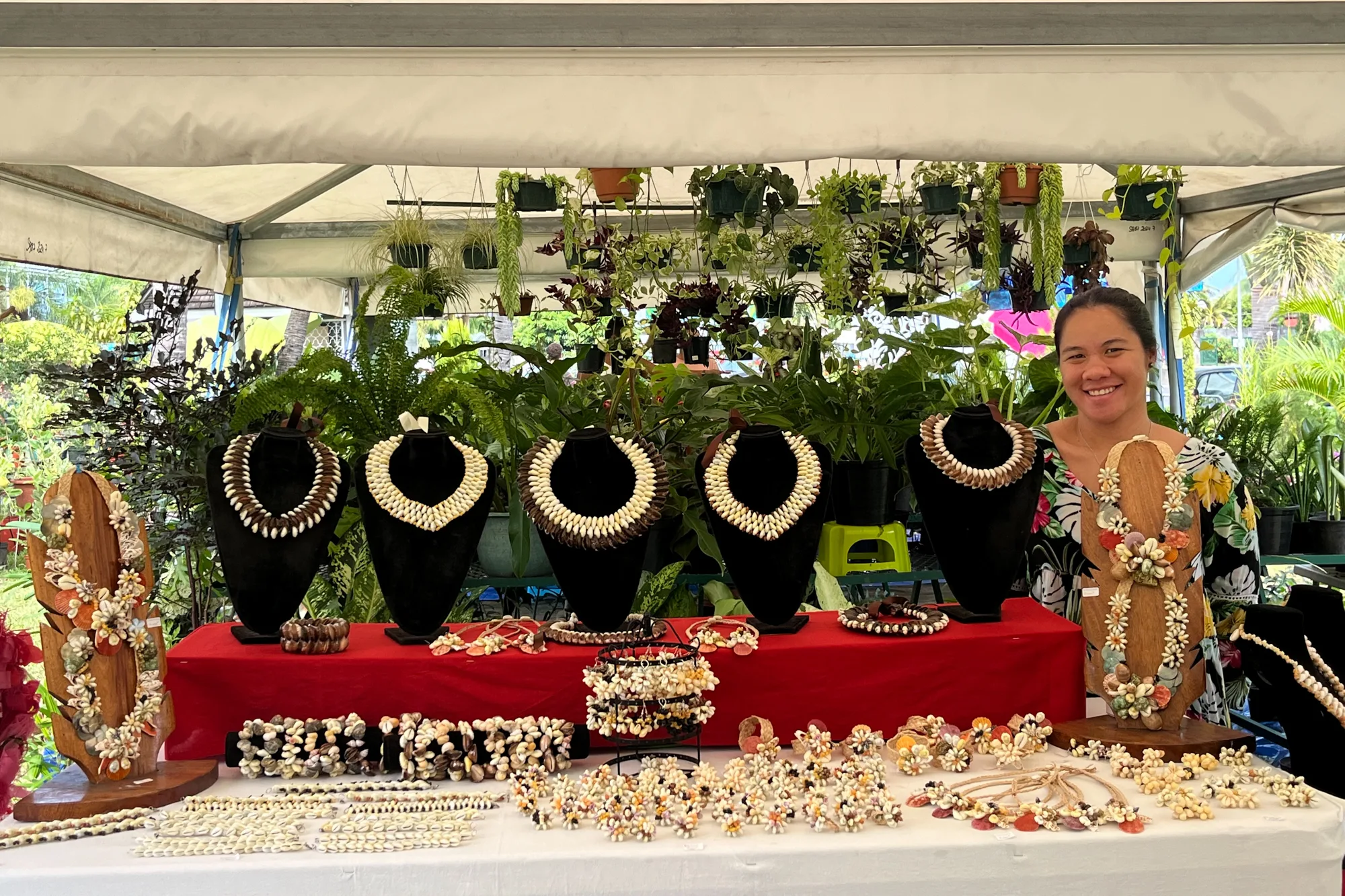 Hinenui Teheiura Artisane, créatrice de bijoux Femmes de Polynésie