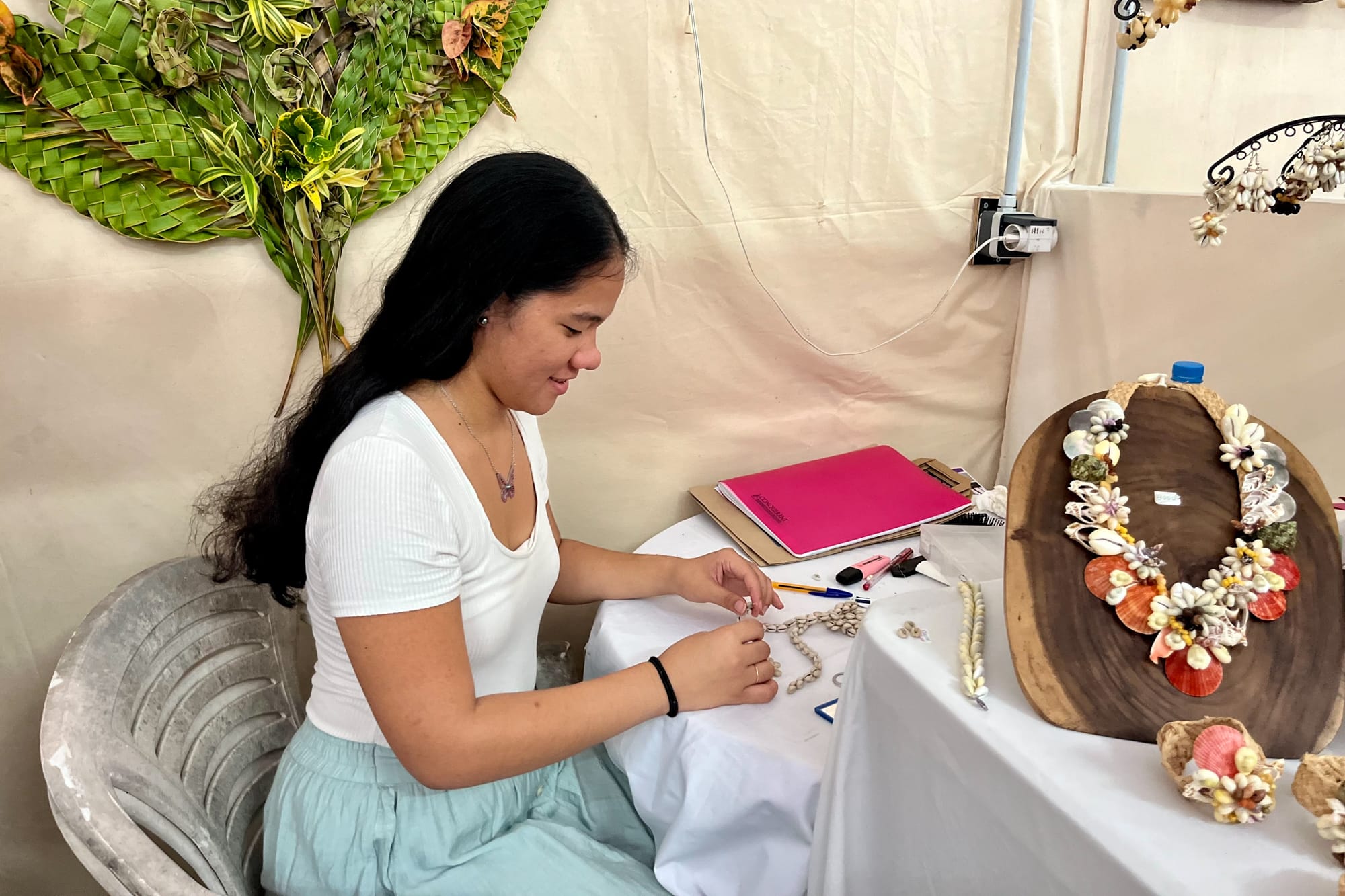 Hinenui Teheiura Artisane, créatrice de bijoux Femmes de Polynésie