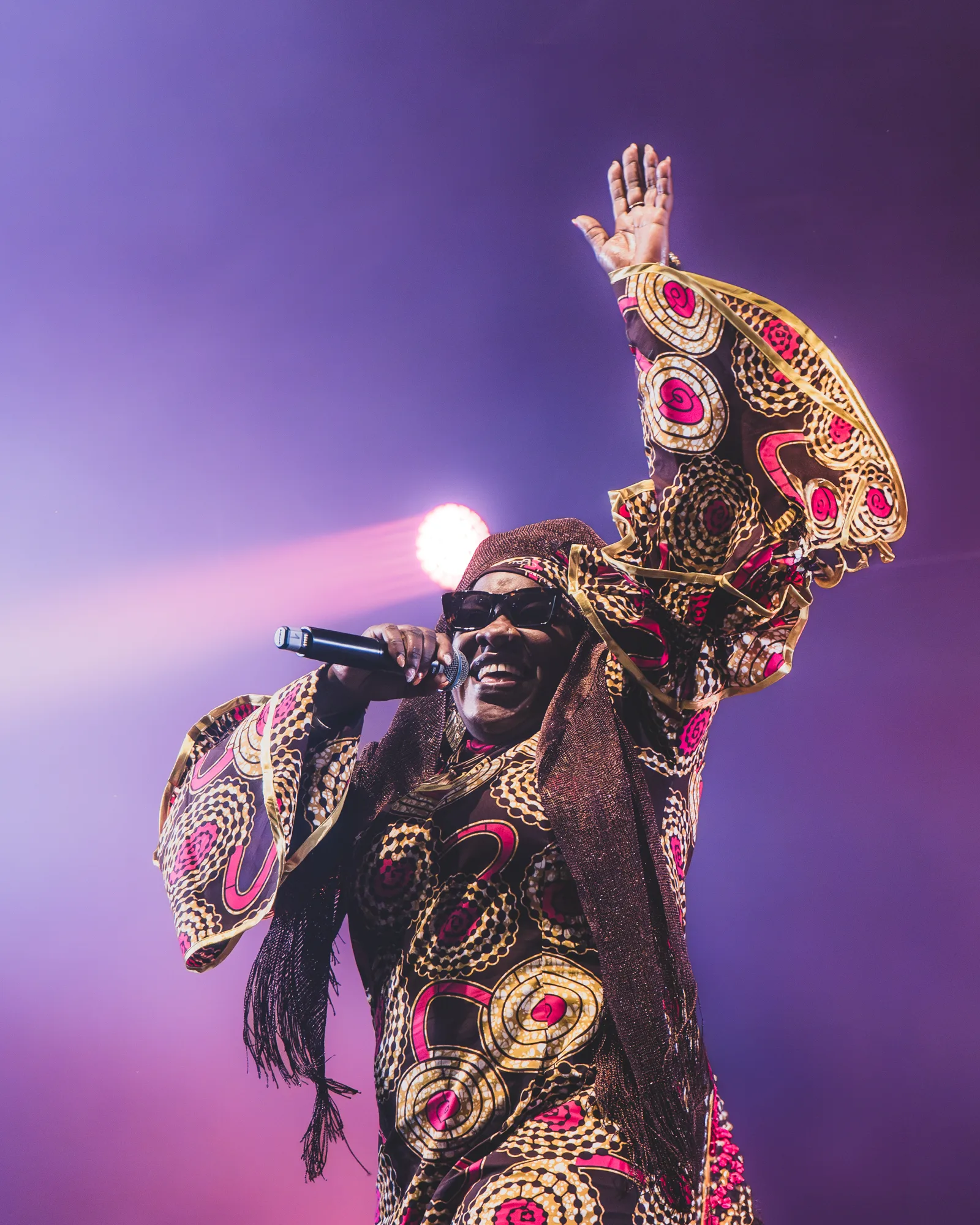 Photographe Femmes de Polynésie Queen Omega Crédit : Clara Janoyer