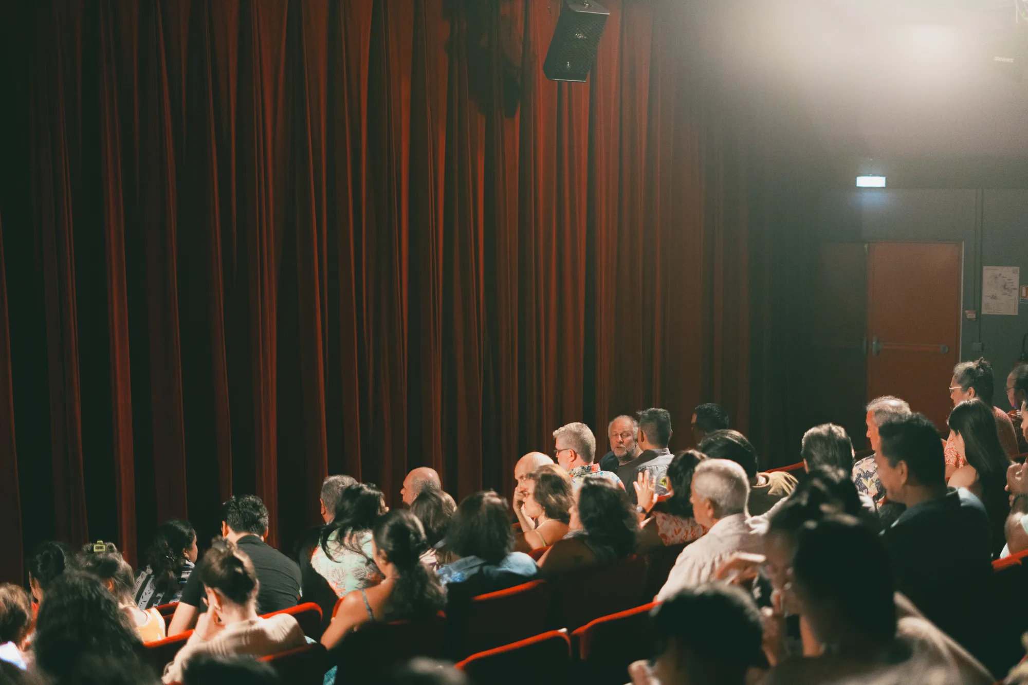 Femmes de polynésie Crédit : Cartouche louise-michèle