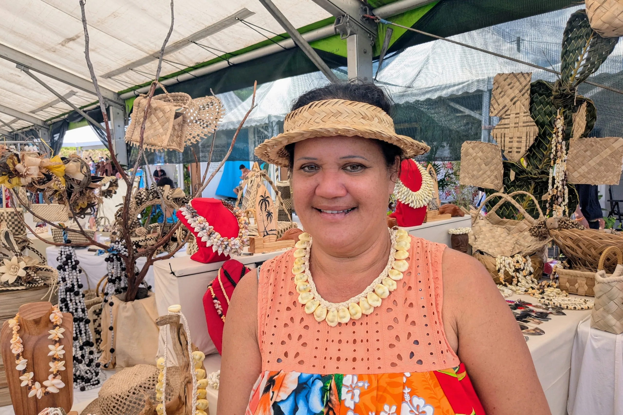 Moeata Tahiri Femmes de Polynésie Artisane Crédit : Pauline Stasi