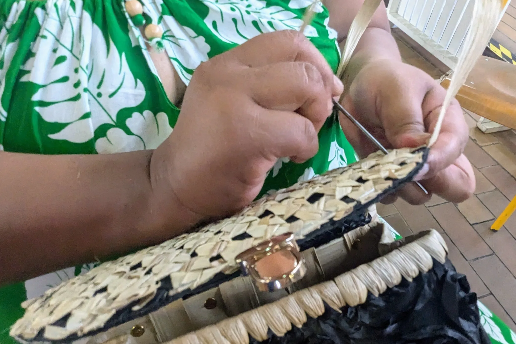 Timeri Pollock Artisane Vahine Chic Femmes de Polynésie Crédit : Pauline Stasi