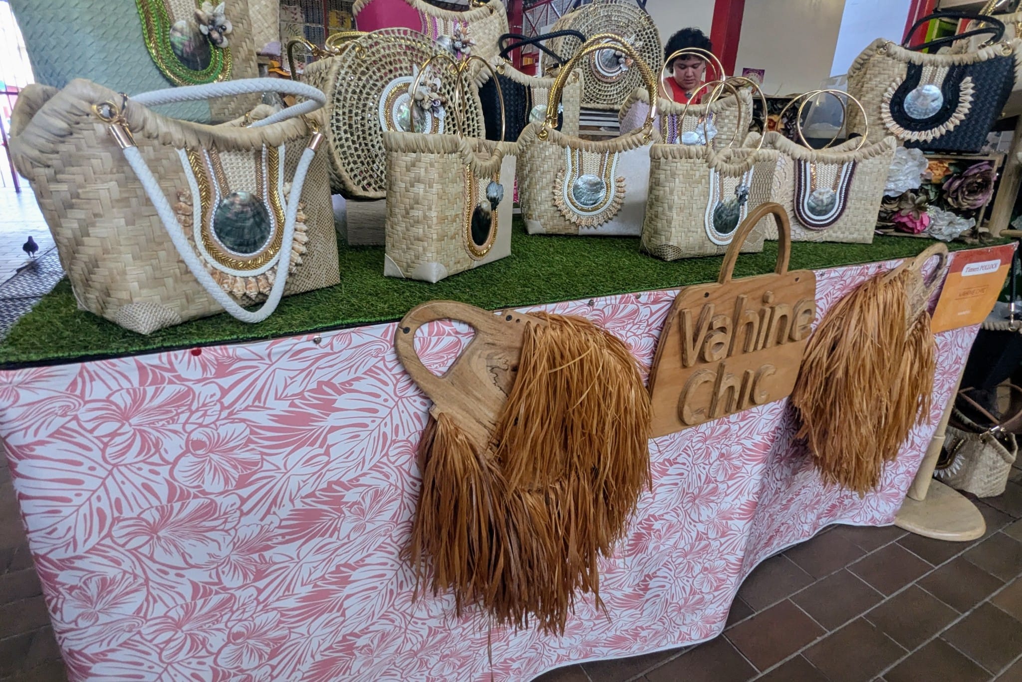 Timeri Pollock Artisane Vahine Chic Femmes de Polynésie Crédit : Pauline Stasi