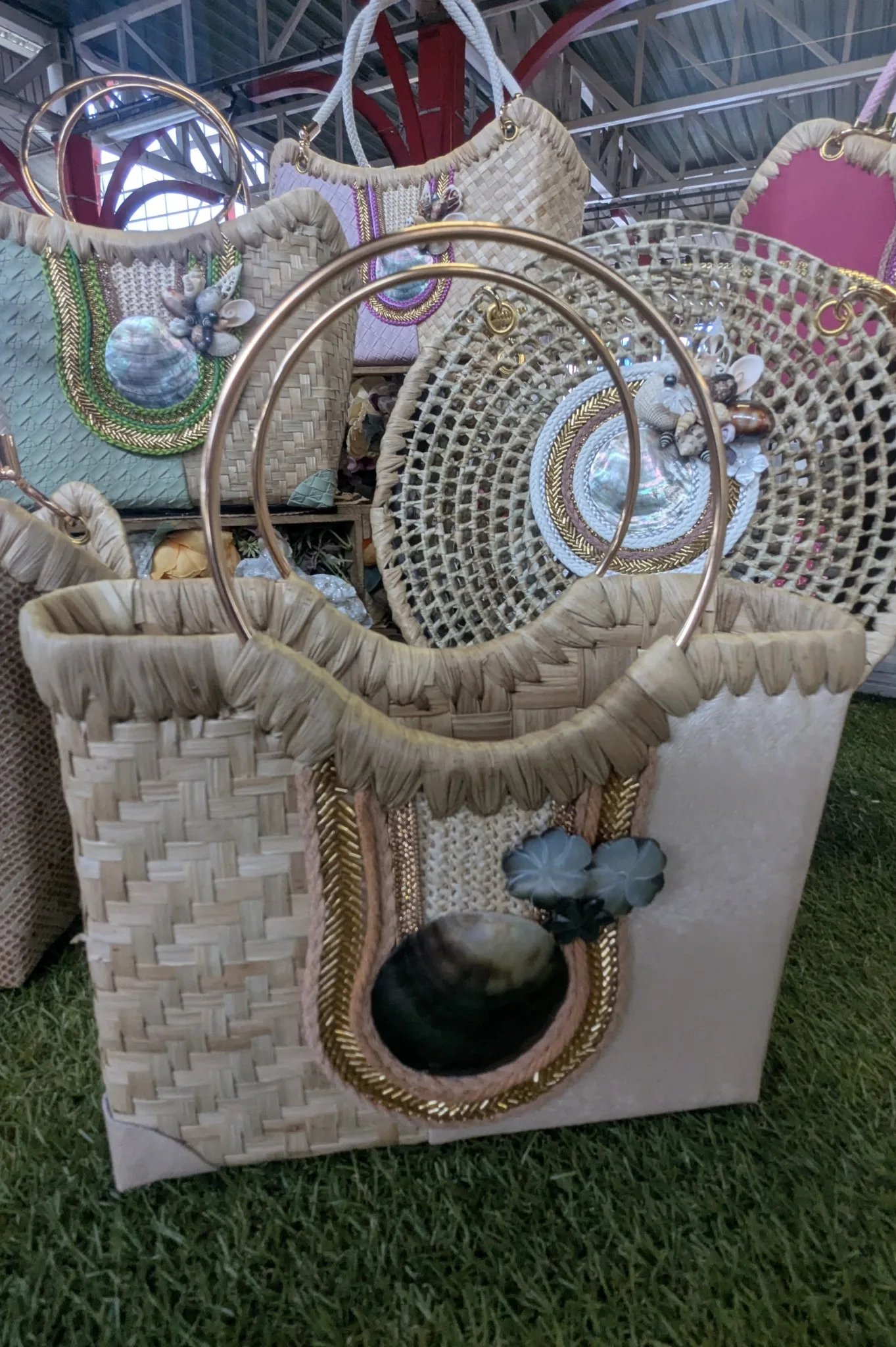 Timeri Pollock Artisane Vahine Chic Femmes de Polynésie Crédit : Pauline Stasi