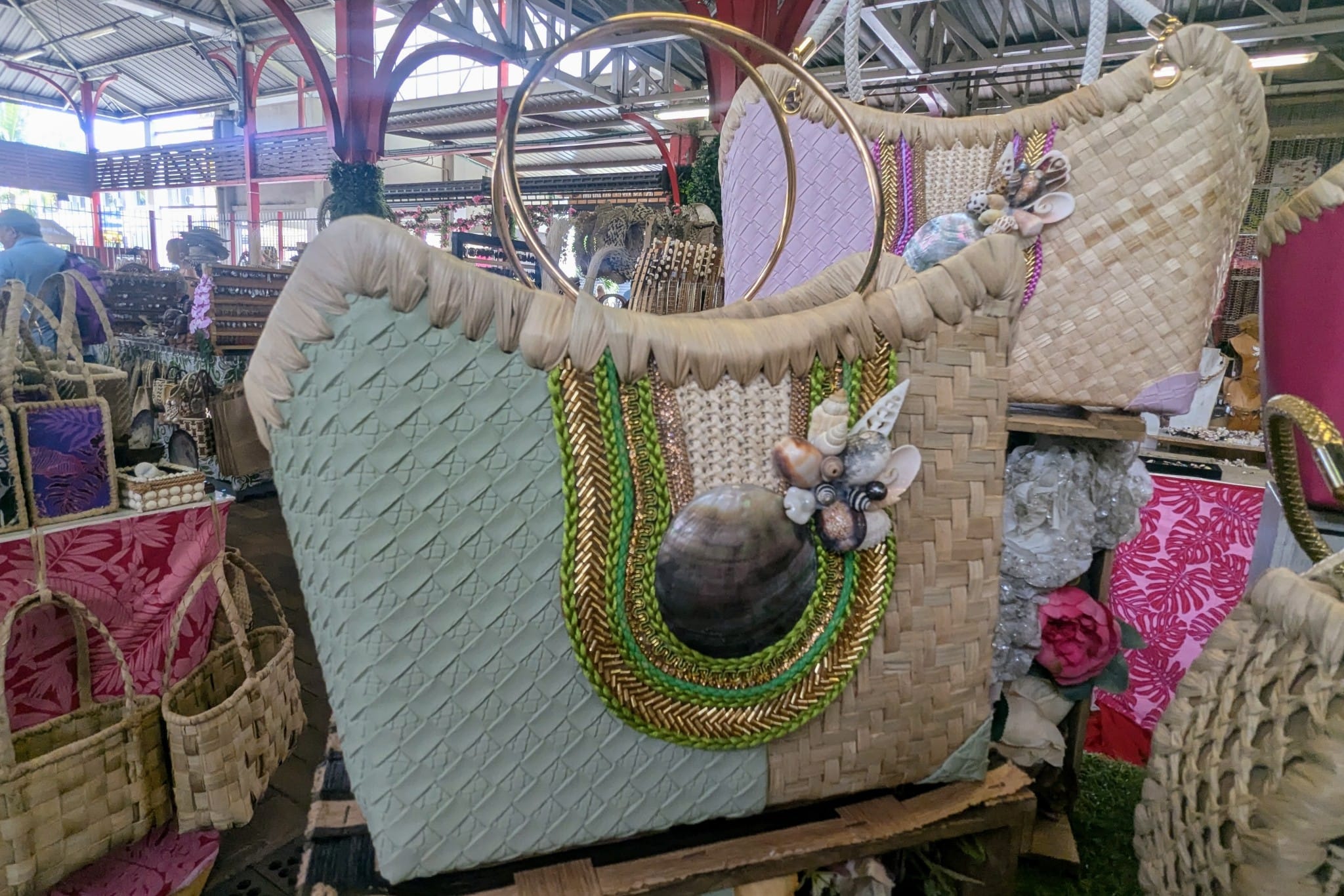 Timeri Pollock Artisane Vahine Chic Femmes de Polynésie Crédit : Pauline Stasi