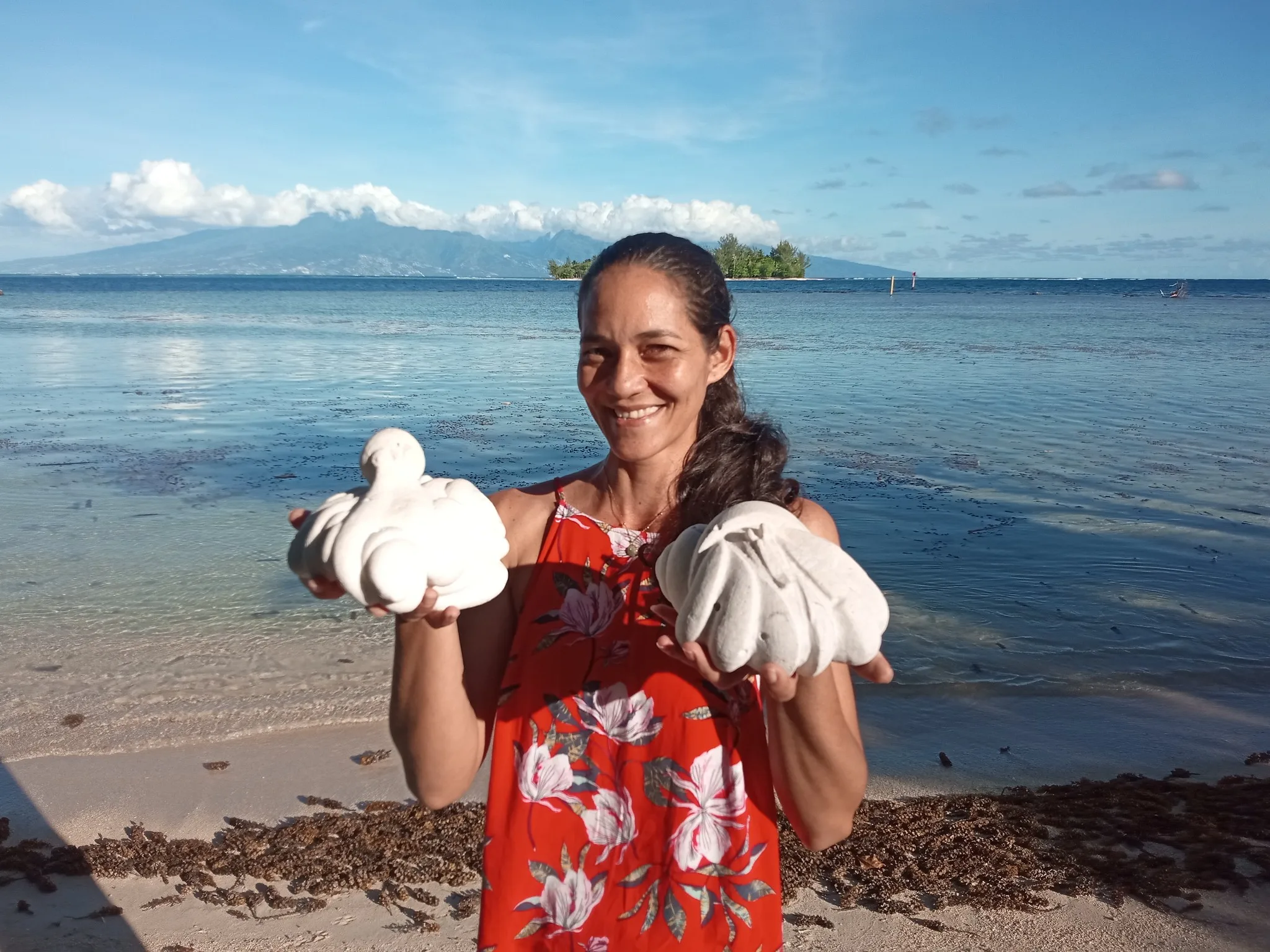 Terava Miller Sculptrice de corail Femmes de Polynésie Crédit : Toatane Rurua