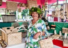 Nathalie Teariki Artisane de Rimatara Femmes de Polynésie Crédit : Lucie Ceccarelli