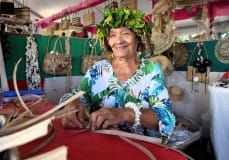 Nathalie Teariki Artisane de Rimatara Femmes de Polynésie Crédit : Lucie Ceccarelli