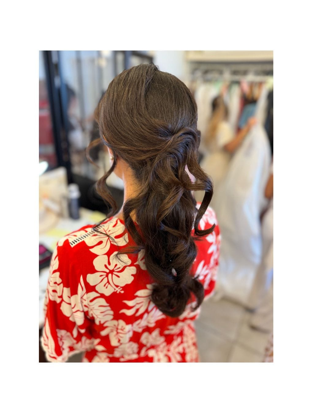 Les Ciseaux de Margaux Coiffeuse à Domicile Tahiti Femmes de Polynesie Credit : Margaux Desaint