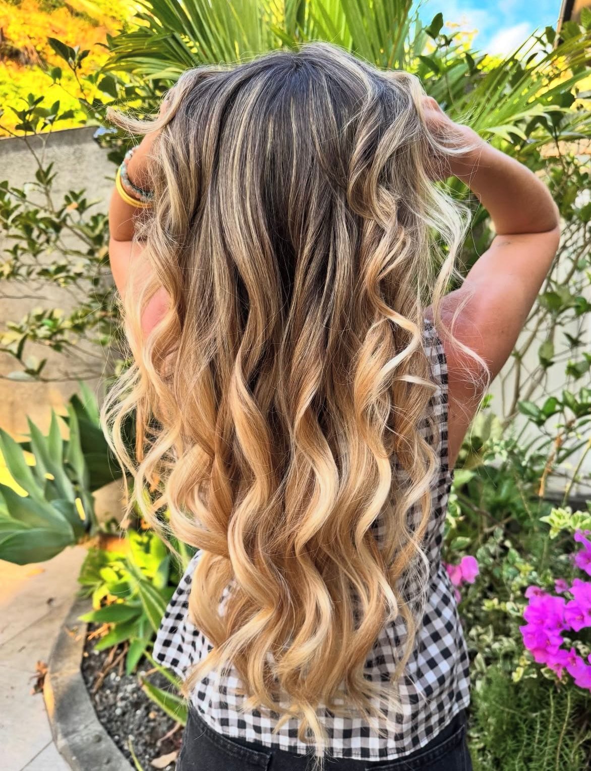 Les Ciseaux de Margaux Coiffeuse à Domicile Tahiti Femmes de Polynesie Credit : Margaux Desaint