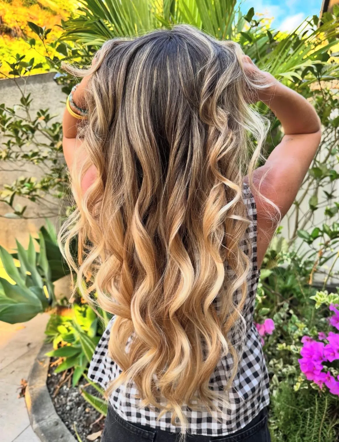 Les Ciseaux de Margaux Coiffeuse à Domicile Tahiti Femmes de Polynesie Credit : Margaux Desaint