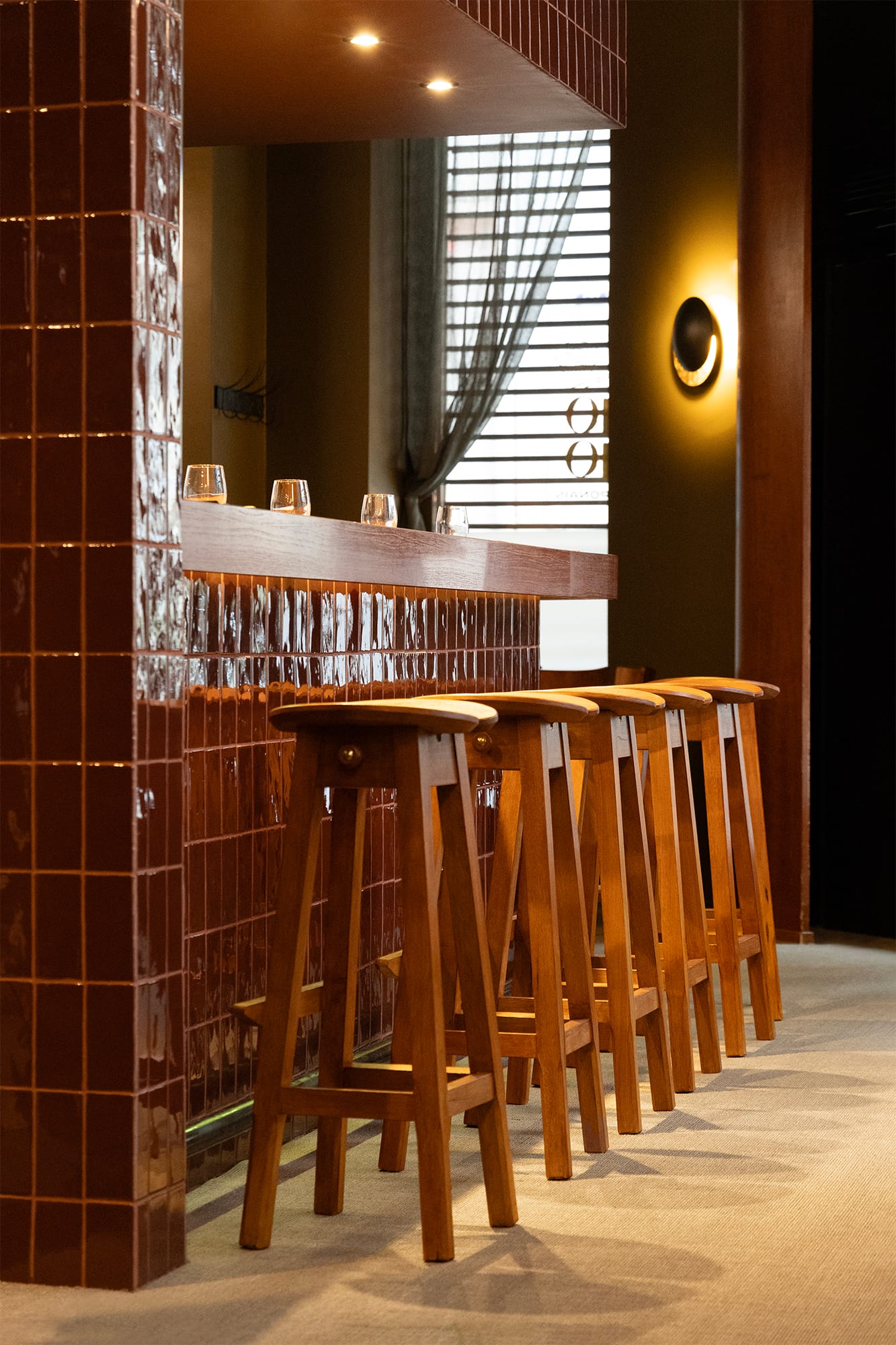 Poeiti Trouche Architecte et designer d’intérieur, Toulon/Paris Femmes de Polynésie