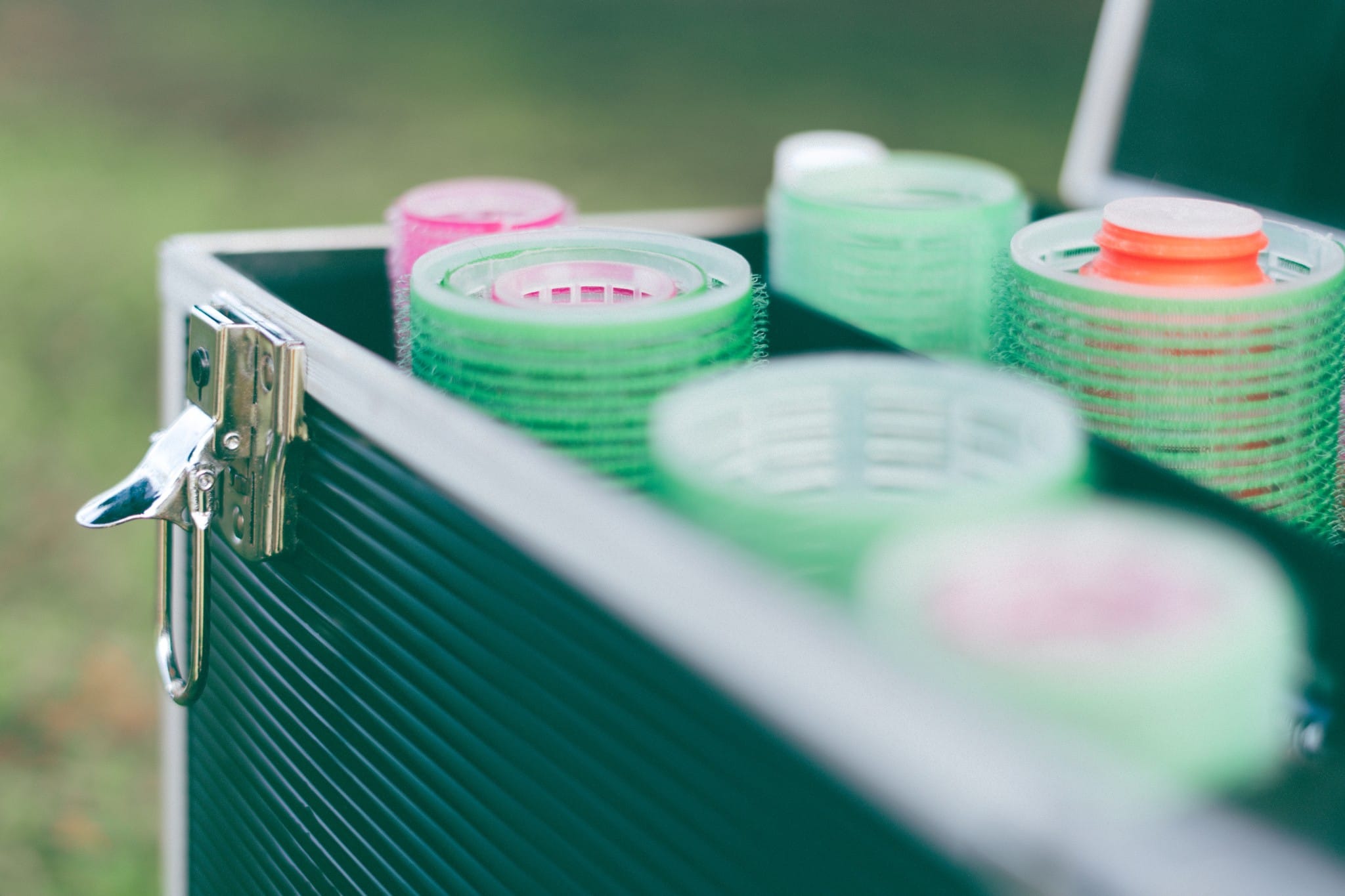Les Ciseaux de Margaux Coiffeuse à Domicile Tahiti Femmes de Polynesie Credit : Cartouche Louise-Michele