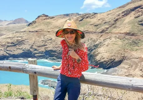 Corinne Raybaud, écrivaine de Polynésie