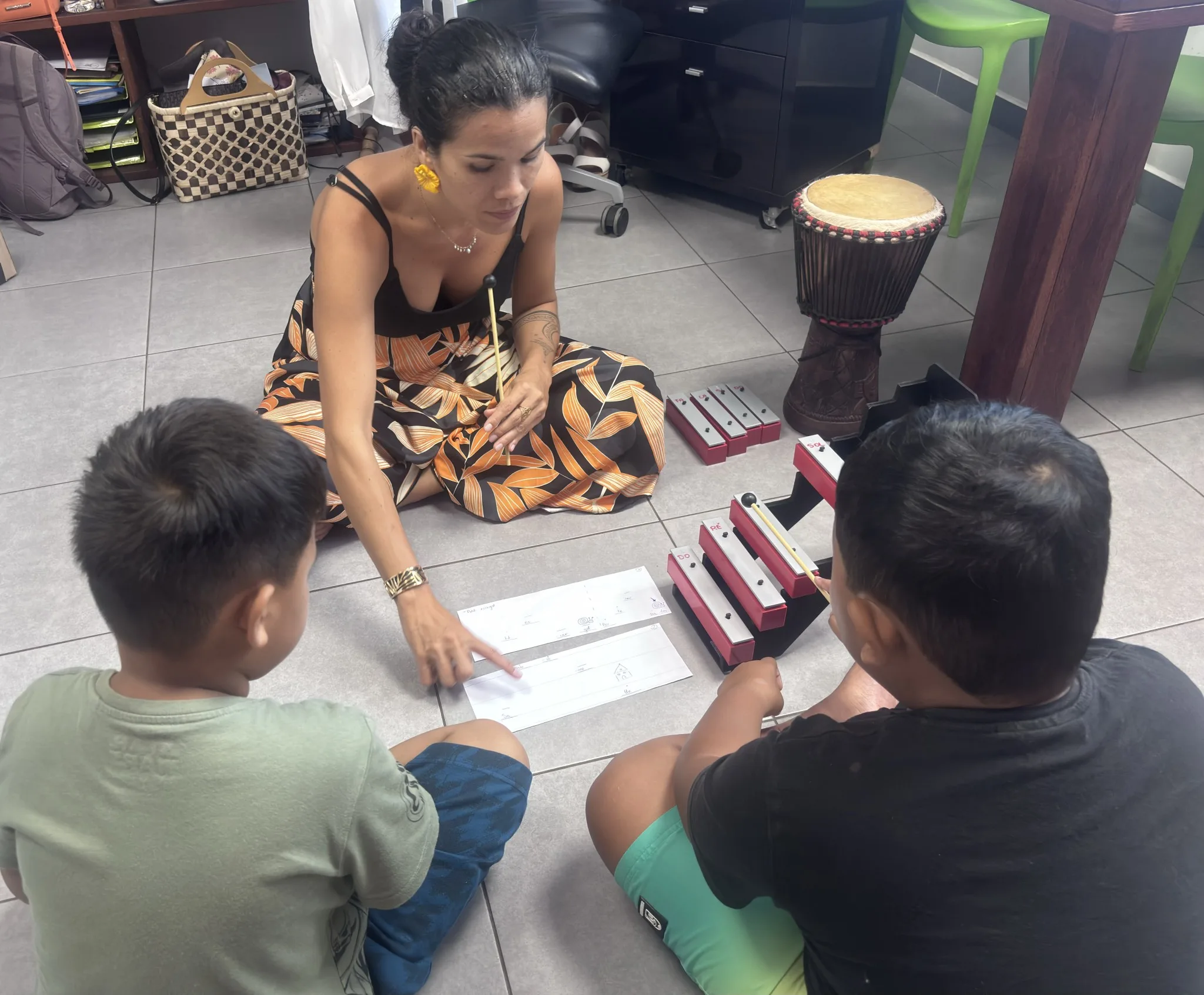 Mahana Deane Femmes de Polynesie Sign'Ensemble Tahiti