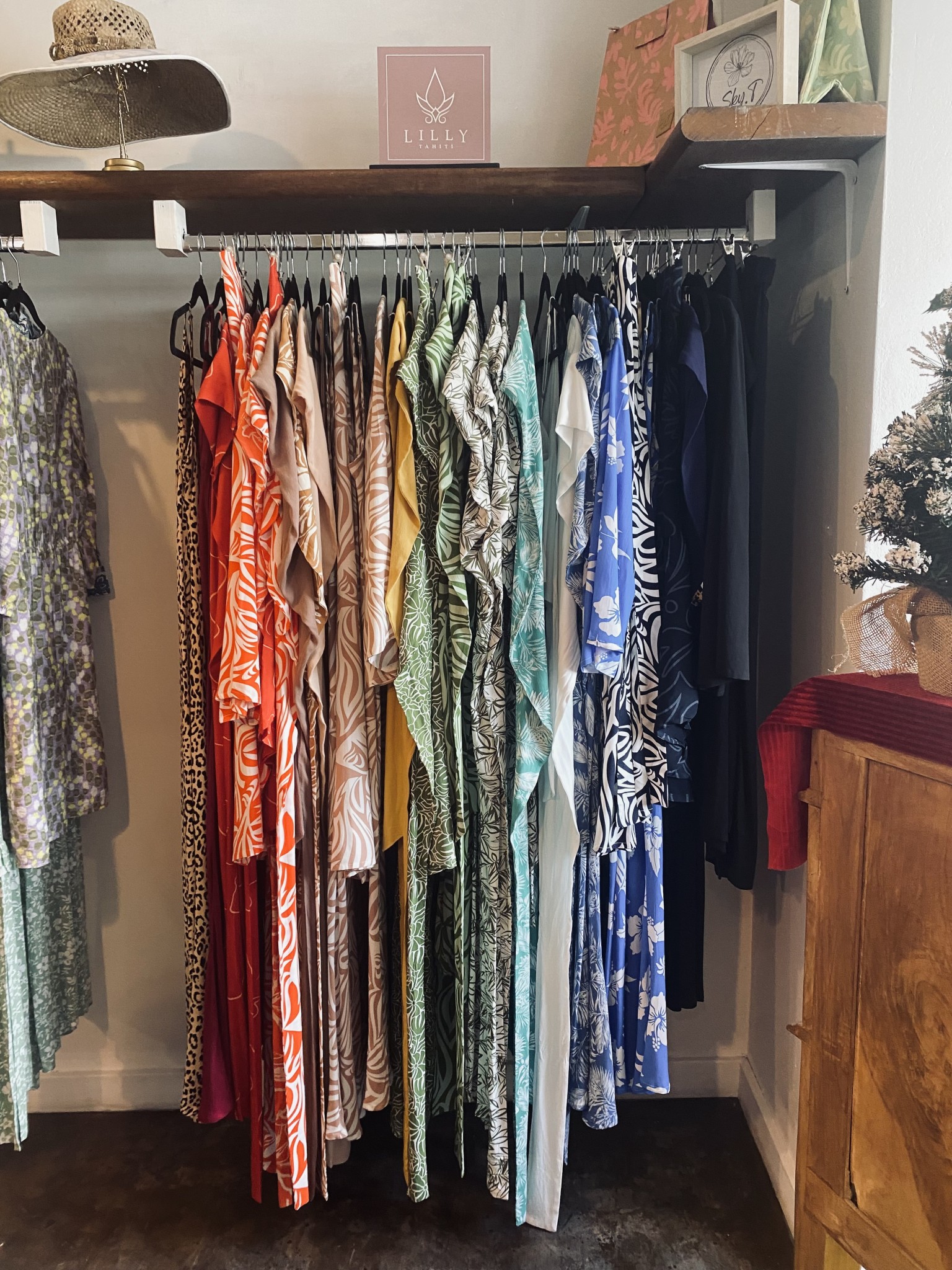Lilly Tahiti Creatrice de mode Femmes de Polynesie