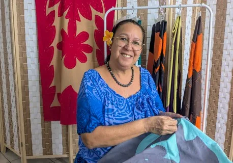 Elza Tahi, artisane de tifaifai polynésienne