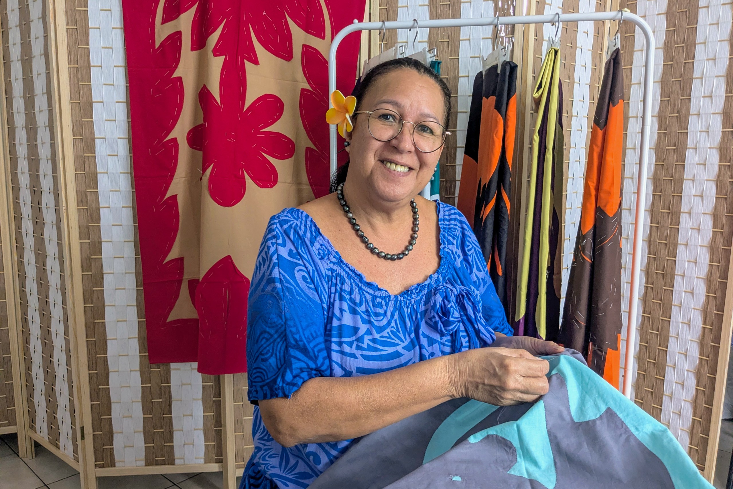 Elza Tahi, artisane de tifaifai polynésienne