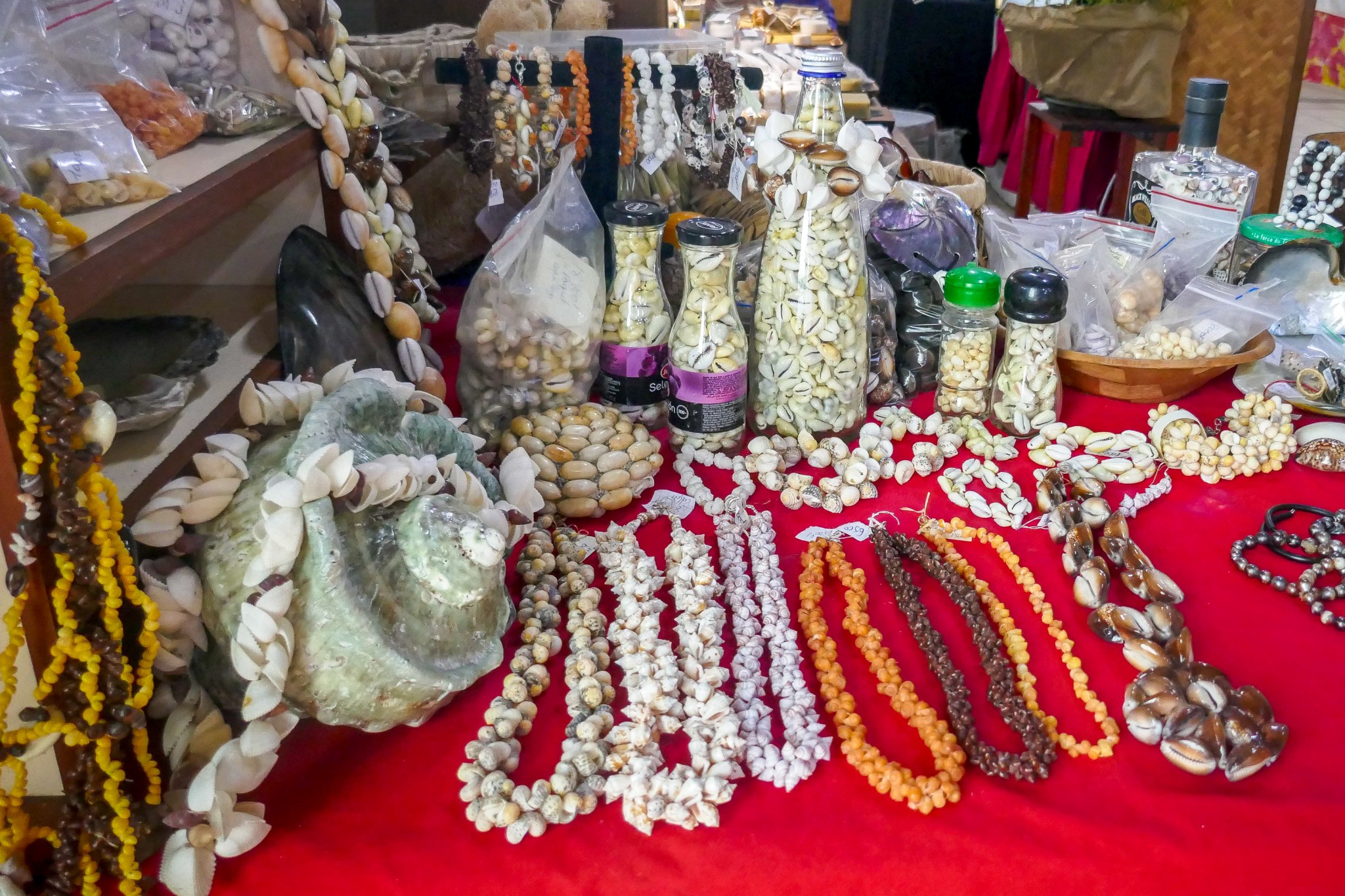 Valentine Cheng Artisane Raiatea Femmes de Polynesie Credit : Gaelle Poyade