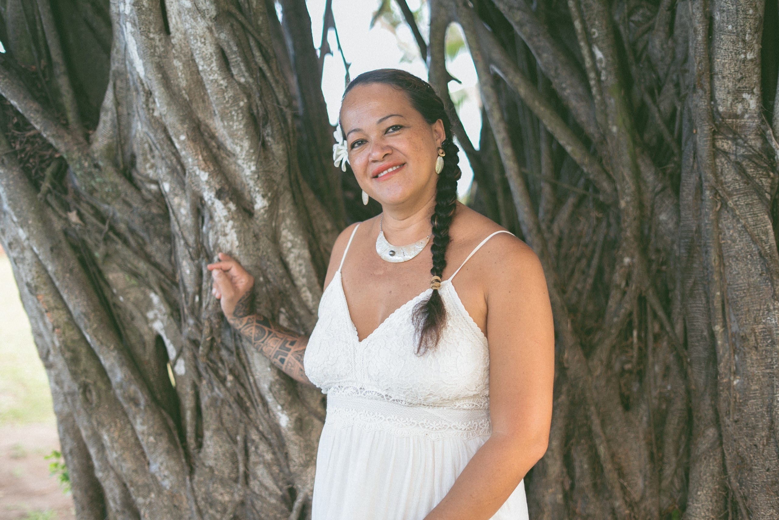 Tarer Teihitohe Curieux Femmes de Polynésie Credit : Cartouche Louise-Michele