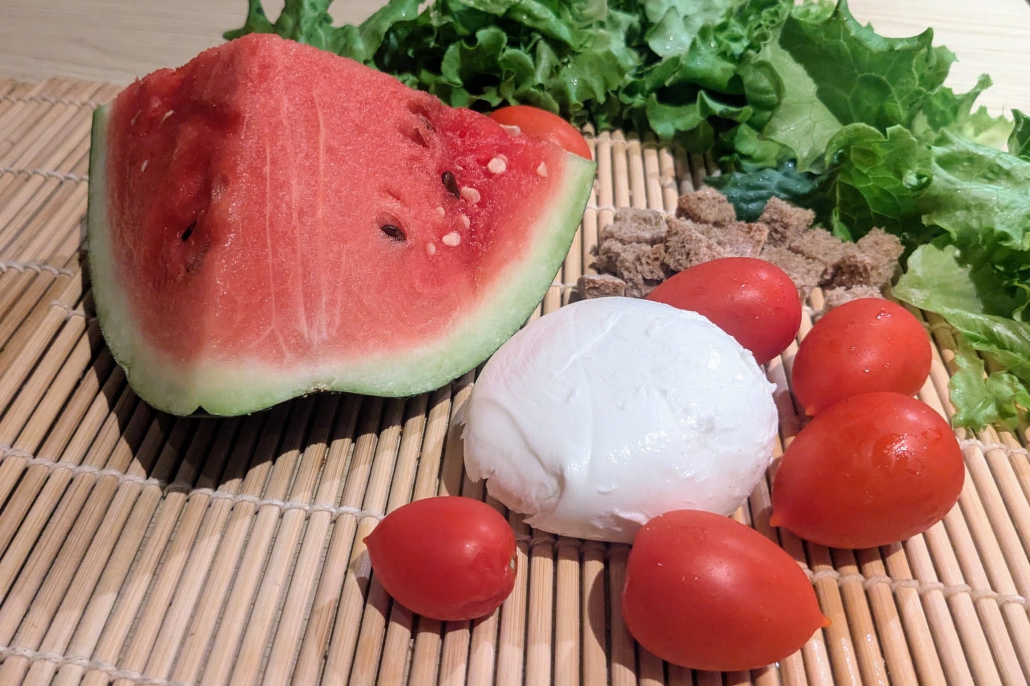 Recette salade de pastèque, mozarella et croutons