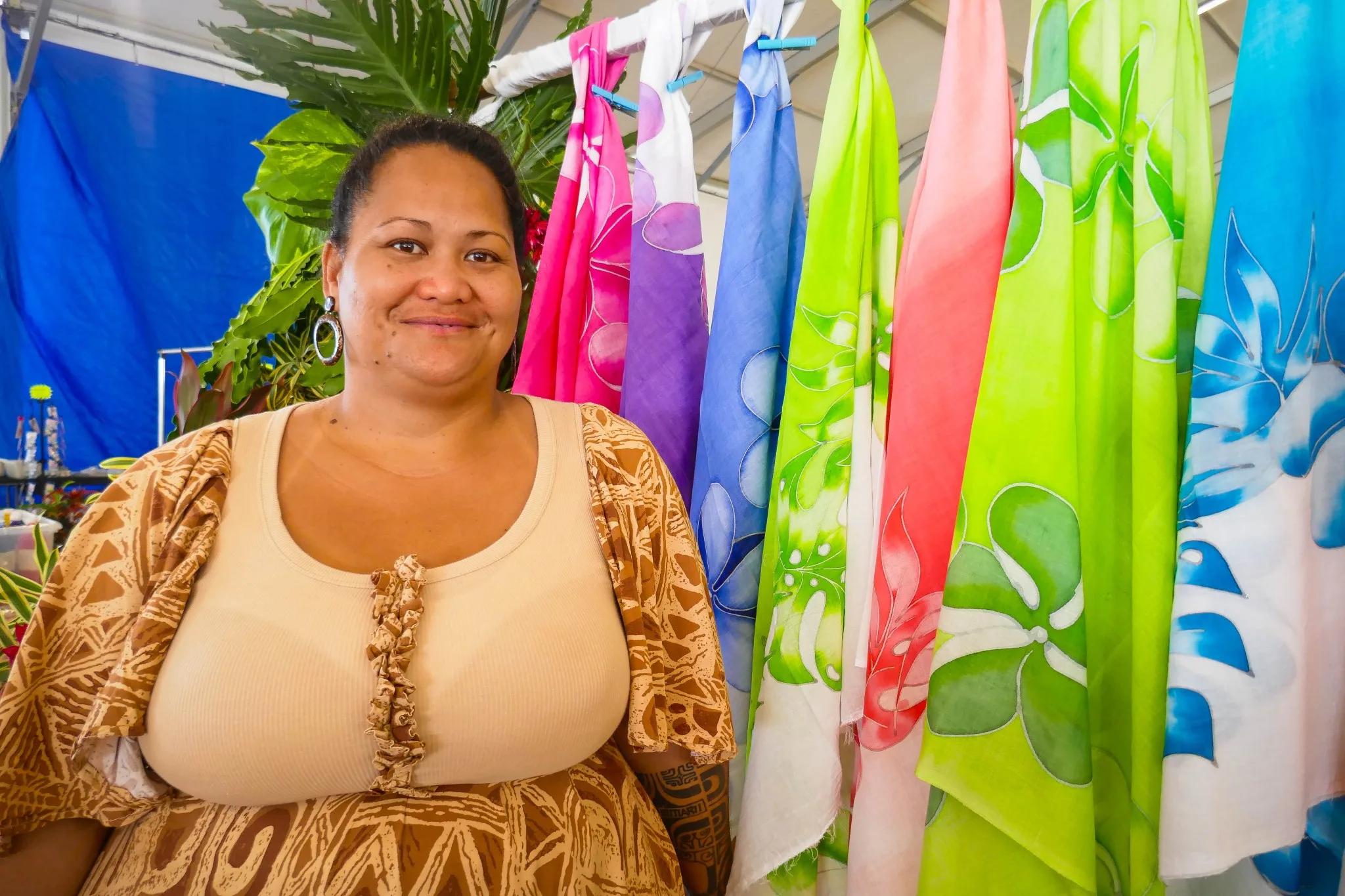 Vaihere Pito et ses ateliers paréos à Raiatea