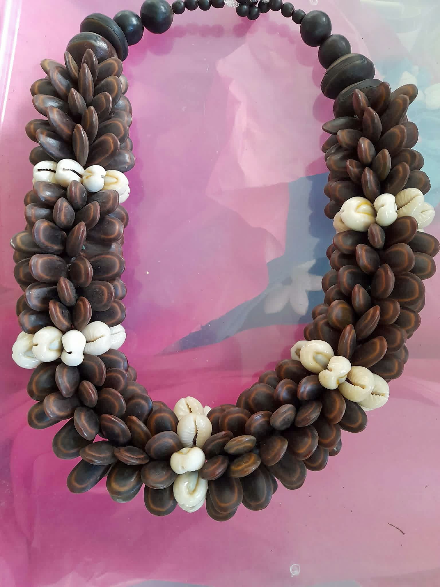 Maima Tuataaa, créatrice de bijoux en Polynésie